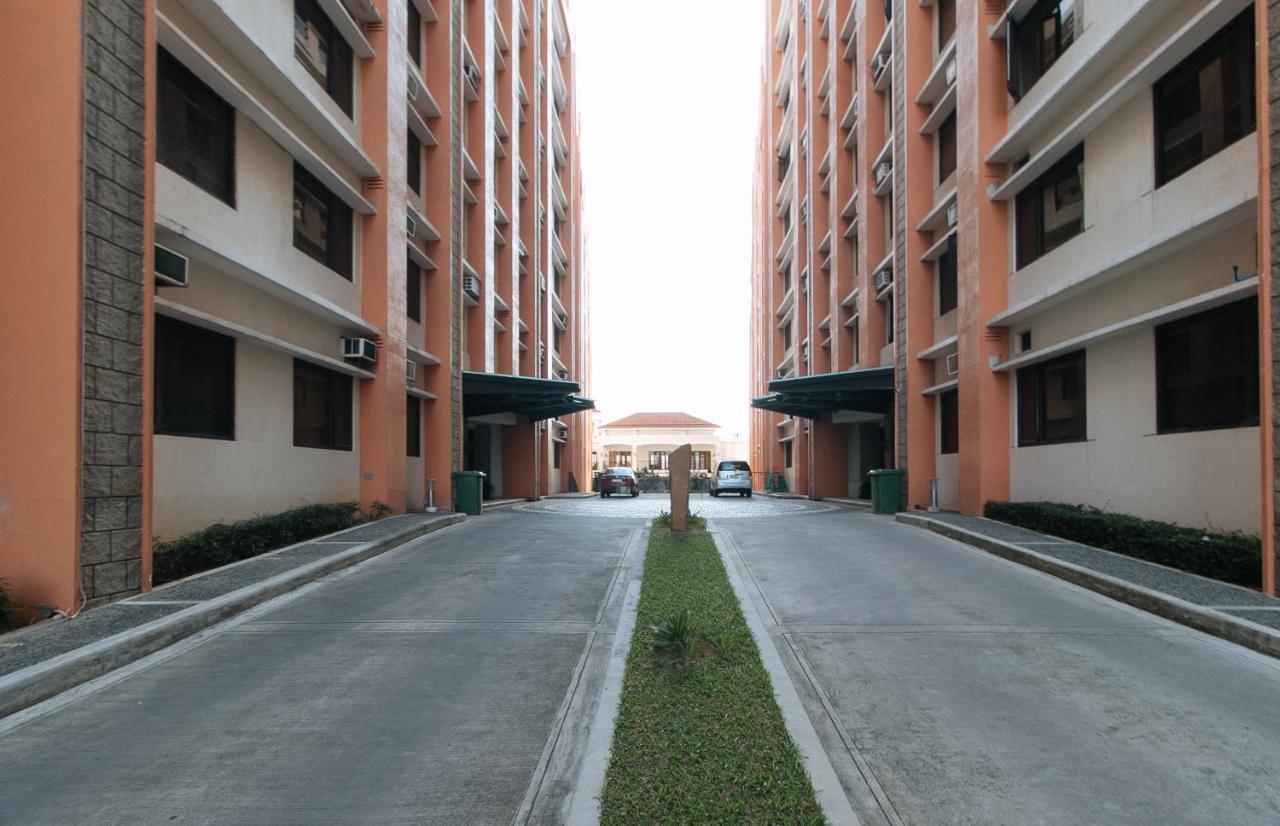 Reddoorz Plus @ Cuarto Verde Staycation Las Piñas Ngoại thất bức ảnh