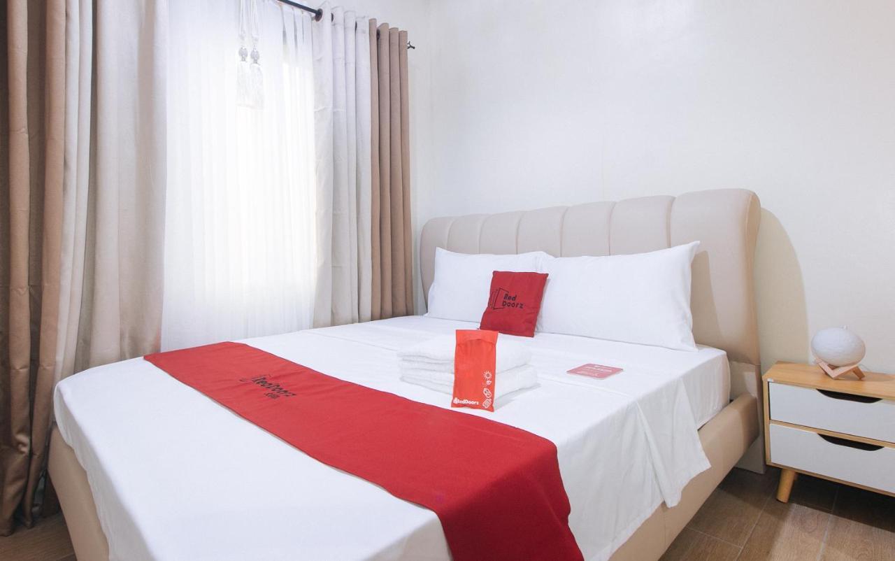 Reddoorz Plus @ Cuarto Verde Staycation Las Piñas Ngoại thất bức ảnh