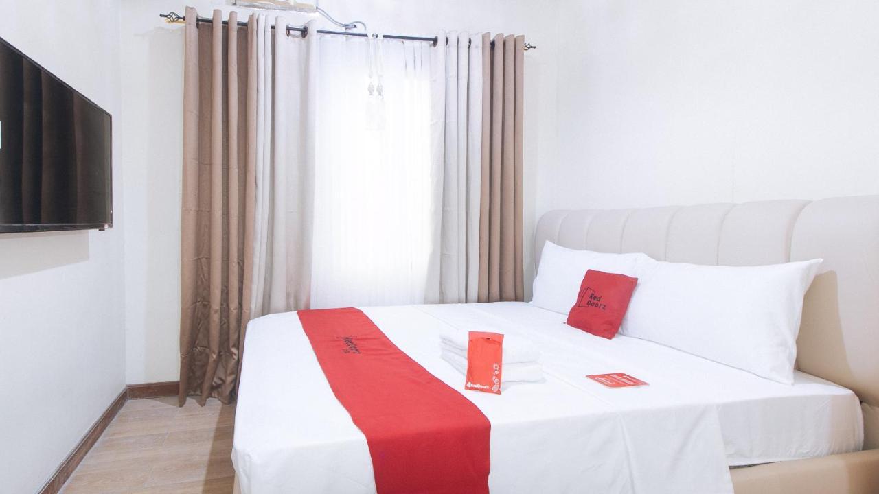 Reddoorz Plus @ Cuarto Verde Staycation Las Piñas Ngoại thất bức ảnh