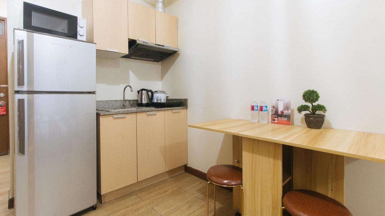 Reddoorz Plus @ Cuarto Verde Staycation Las Piñas Ngoại thất bức ảnh