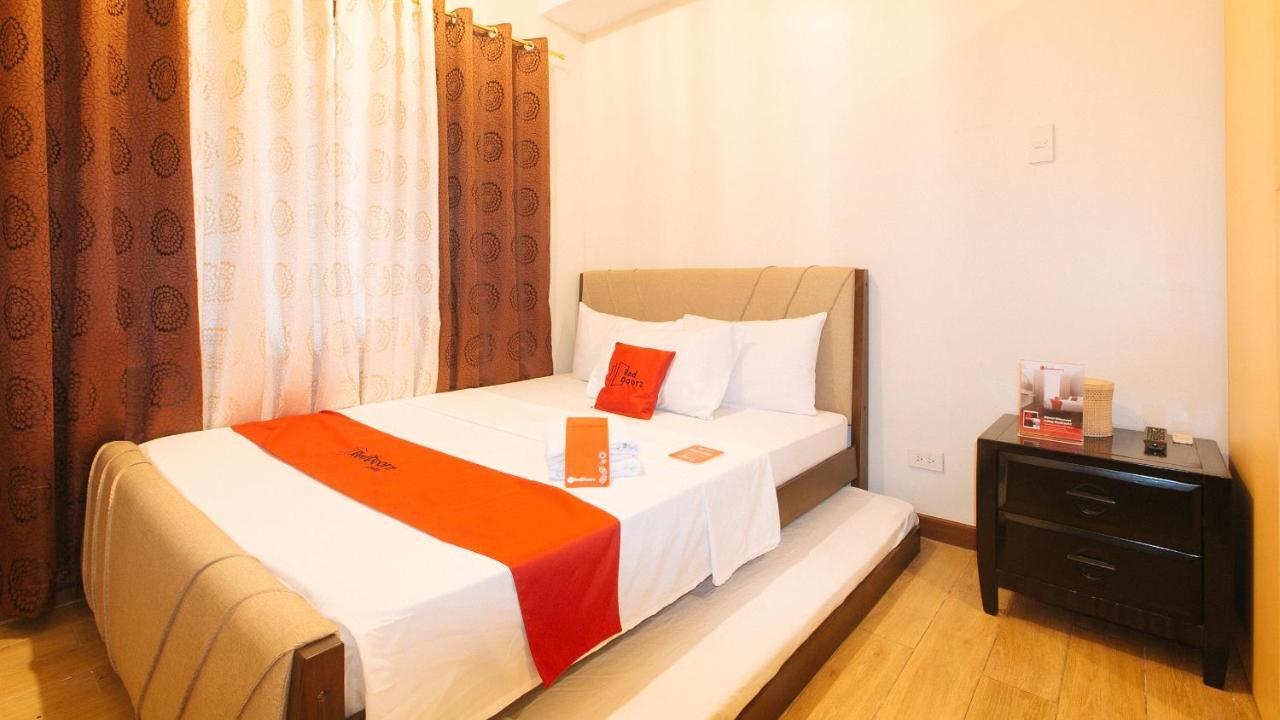 Reddoorz Plus @ Cuarto Verde Staycation Las Piñas Ngoại thất bức ảnh