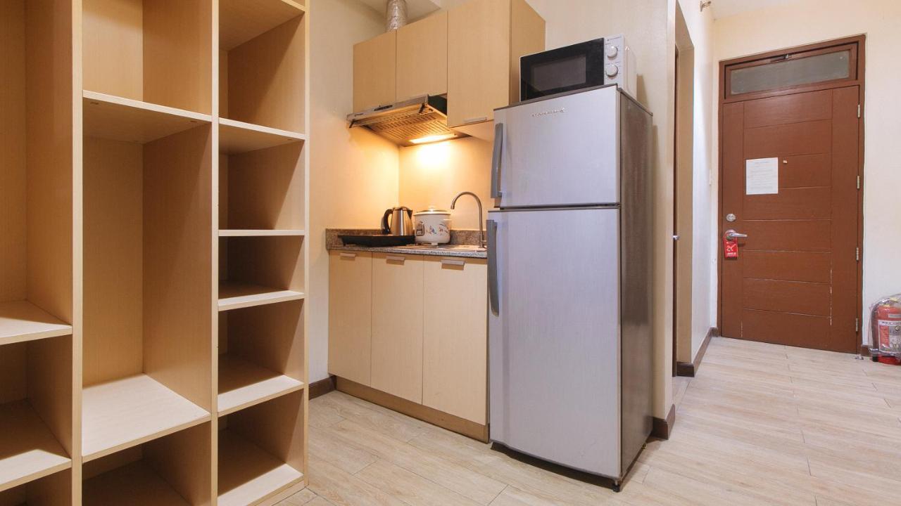 Reddoorz Plus @ Cuarto Verde Staycation Las Piñas Ngoại thất bức ảnh