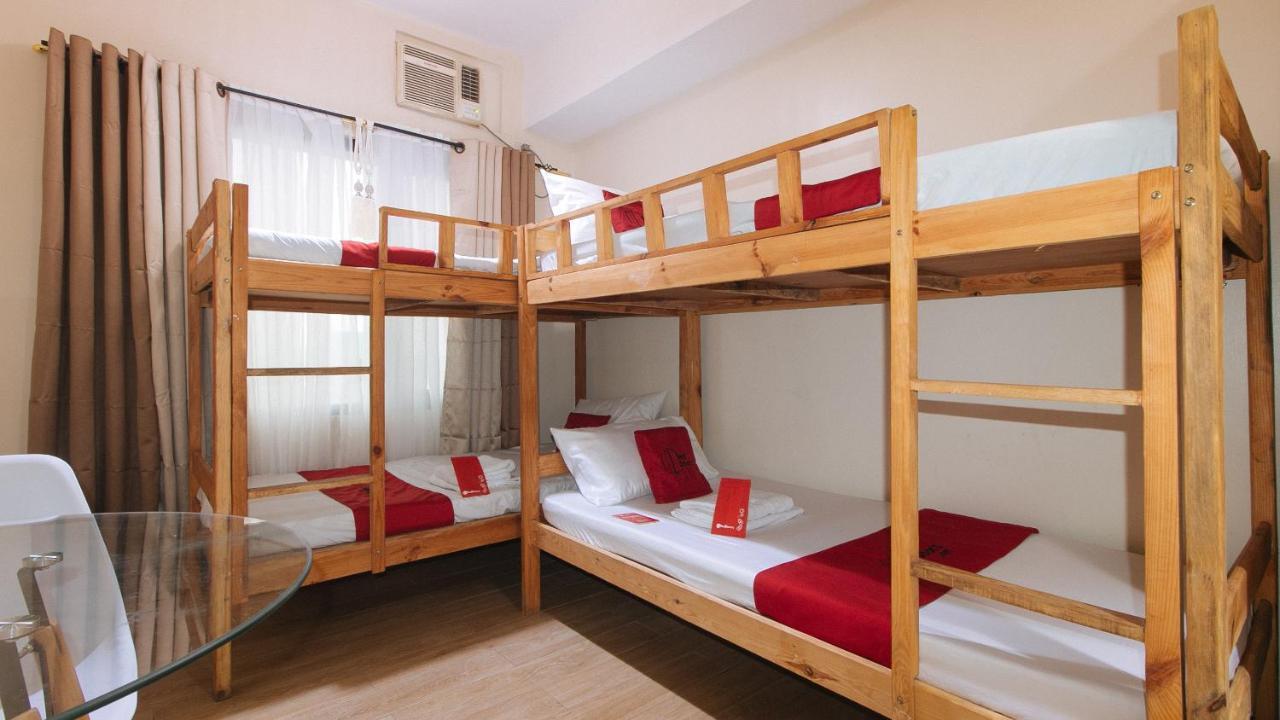 Reddoorz Plus @ Cuarto Verde Staycation Las Piñas Ngoại thất bức ảnh